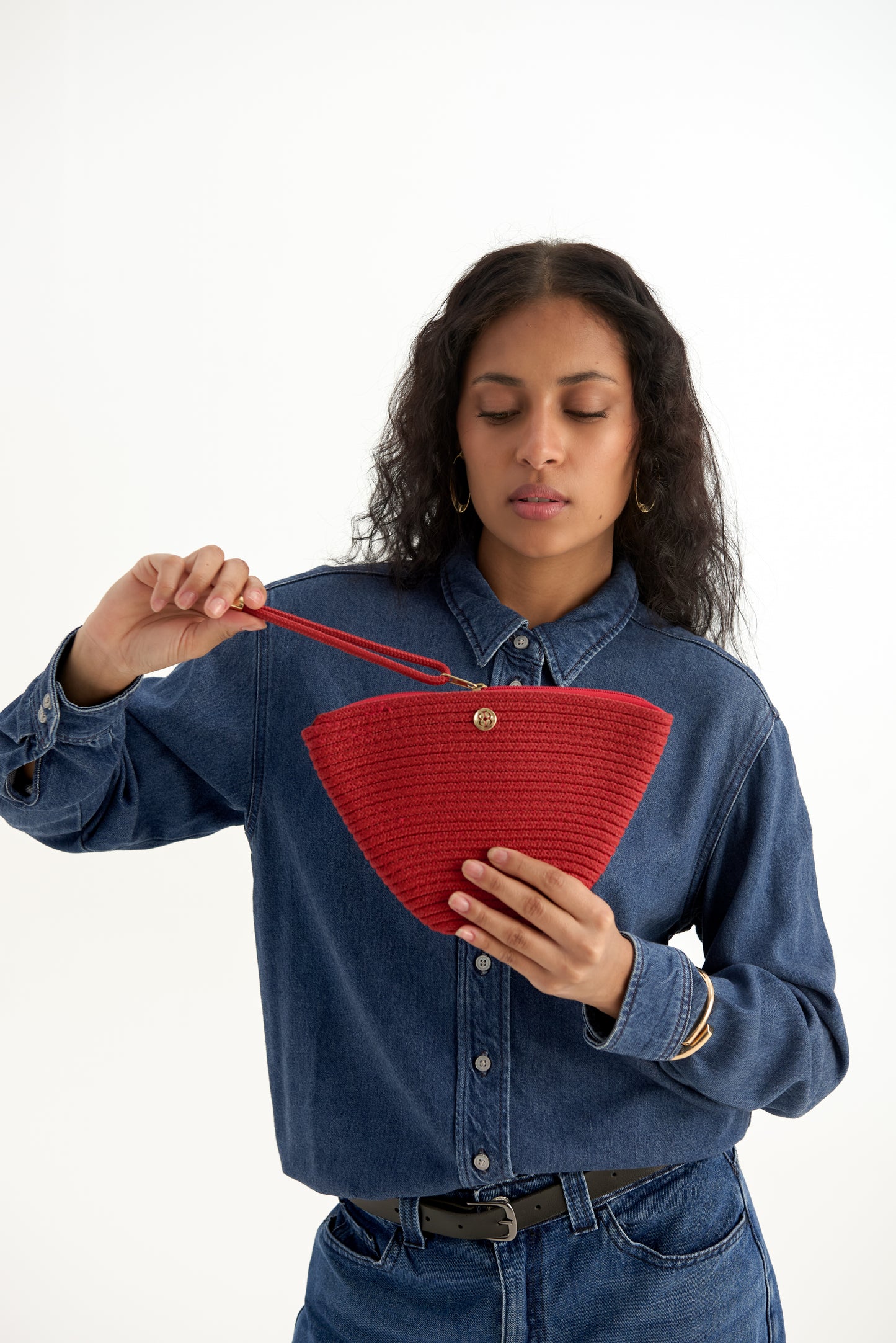 Necessarie vermelho